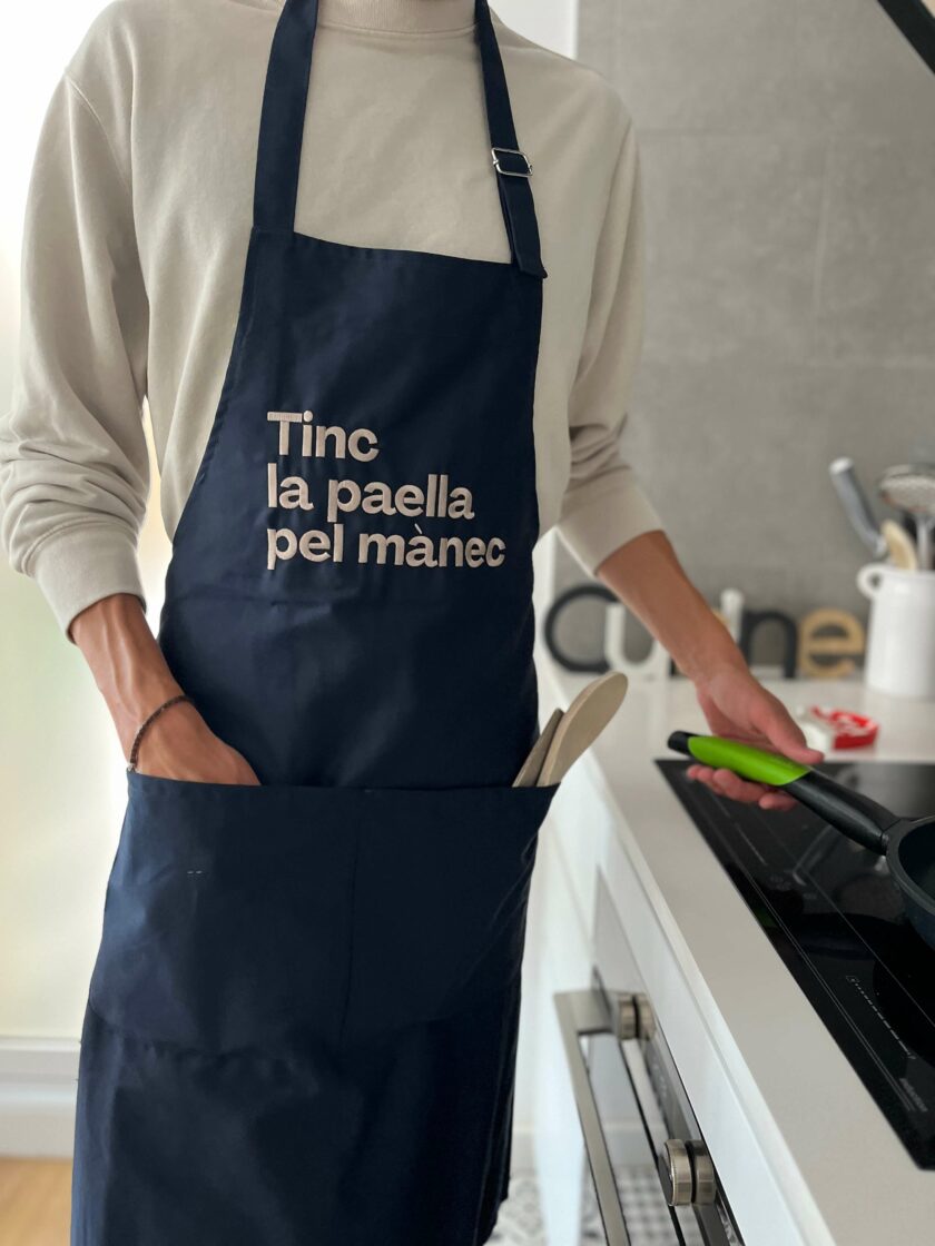 Davantal-paella-model