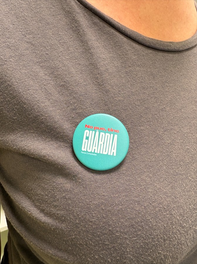 Xapes en català - Xapa "No puc tinc guàrdia"